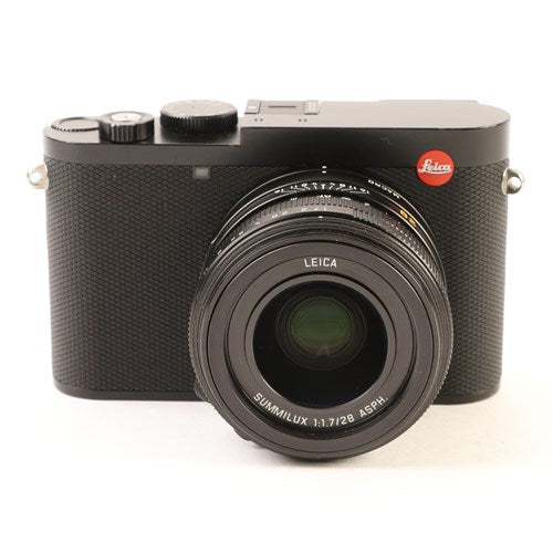 Leica Q3 Digital Camera